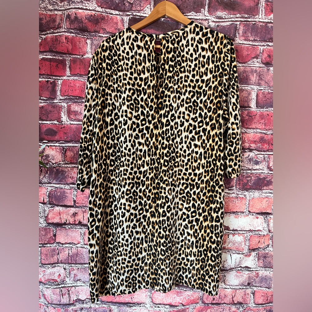 Equipment "Aubrey" 100% Silk Leopard Print Shift Dress with Pockets - Picture 7 of 8